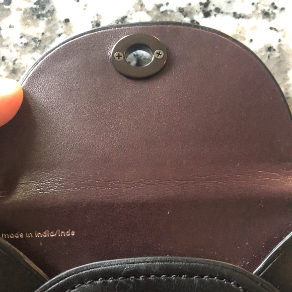 Coach Case - Picture 3 of 4